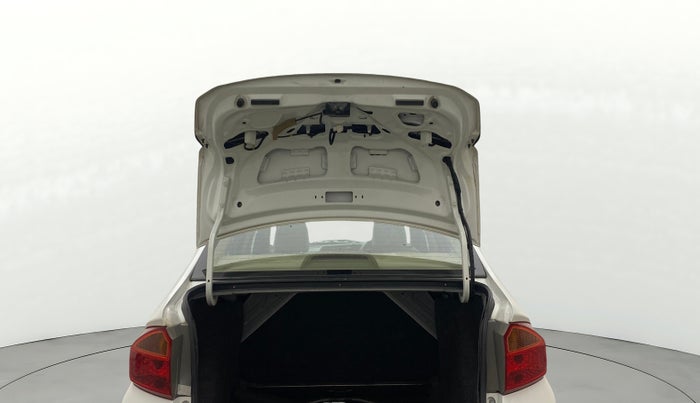 2016 Honda City 1.5L I-VTEC VX (O) MT, Petrol, Manual, 1,20,304 km, Boot Door Open