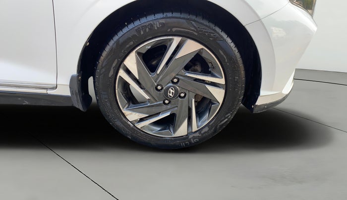 2020 Hyundai NEW I20 ASTA (O) 1.0 TURBO GDI DCT, Petrol, Automatic, 68,482 km, Right Front Wheel