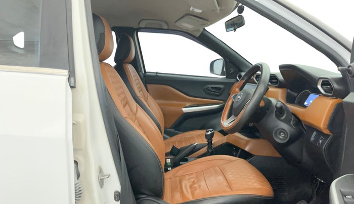 2023 Nissan MAGNITE XE, Petrol, Manual, 54,279 km, Right Side Front Door Cabin