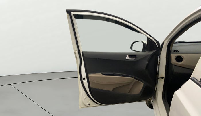 2017 Hyundai Grand i10 SPORTZ (O) 1.2 KAPPA VTVT, Petrol, Manual, 47,654 km, LHS Front Door