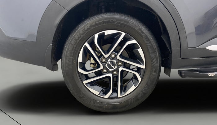 2023 KIA CARENS LUXURY 1.5 TURBO PETROL IMT 7 STR, Petrol, Manual, 29,644 km, Right Rear Wheel