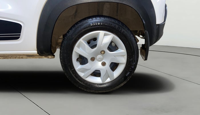 2022 Renault Kwid RXT 1.0 AMT, Petrol, Automatic, 13,105 km, Left Rear Wheel