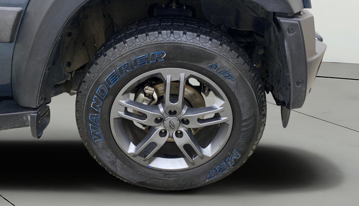 2022 Mahindra Thar LX PETROL HT 4WD AT, Petrol, Automatic, 15,336 km, Right Front Wheel