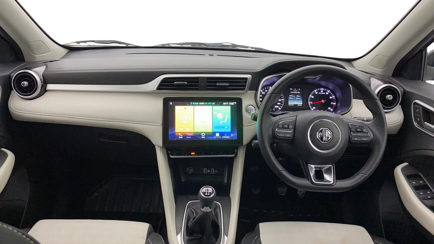 2024 MG ASTOR Shine 1.5 MT (Ivory), Petrol, Manual, 9,144 km, Dashboard