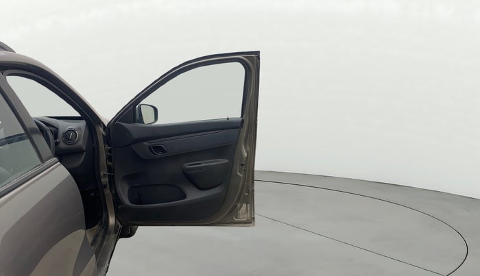 2016 Renault Kwid RXT 1.0 AMT, Petrol, Automatic, 75,000 km, RHS Front Door