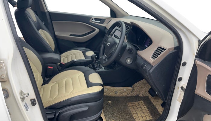 2019 Hyundai Elite i20 SPORTZ PLUS  1.2 CVT, Petrol, Automatic, 56,417 km, Right Side Front Door Cabin