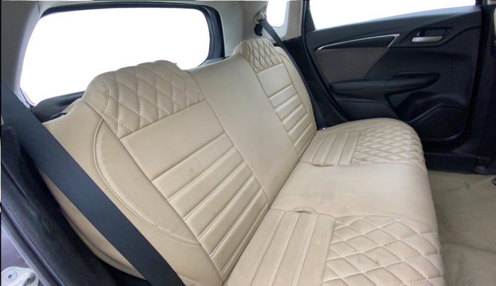 2018 Honda WR-V 1.5L I-DTEC VX MT, Diesel, Manual, 1,10,991 km, Right Side Rear Door Cabin