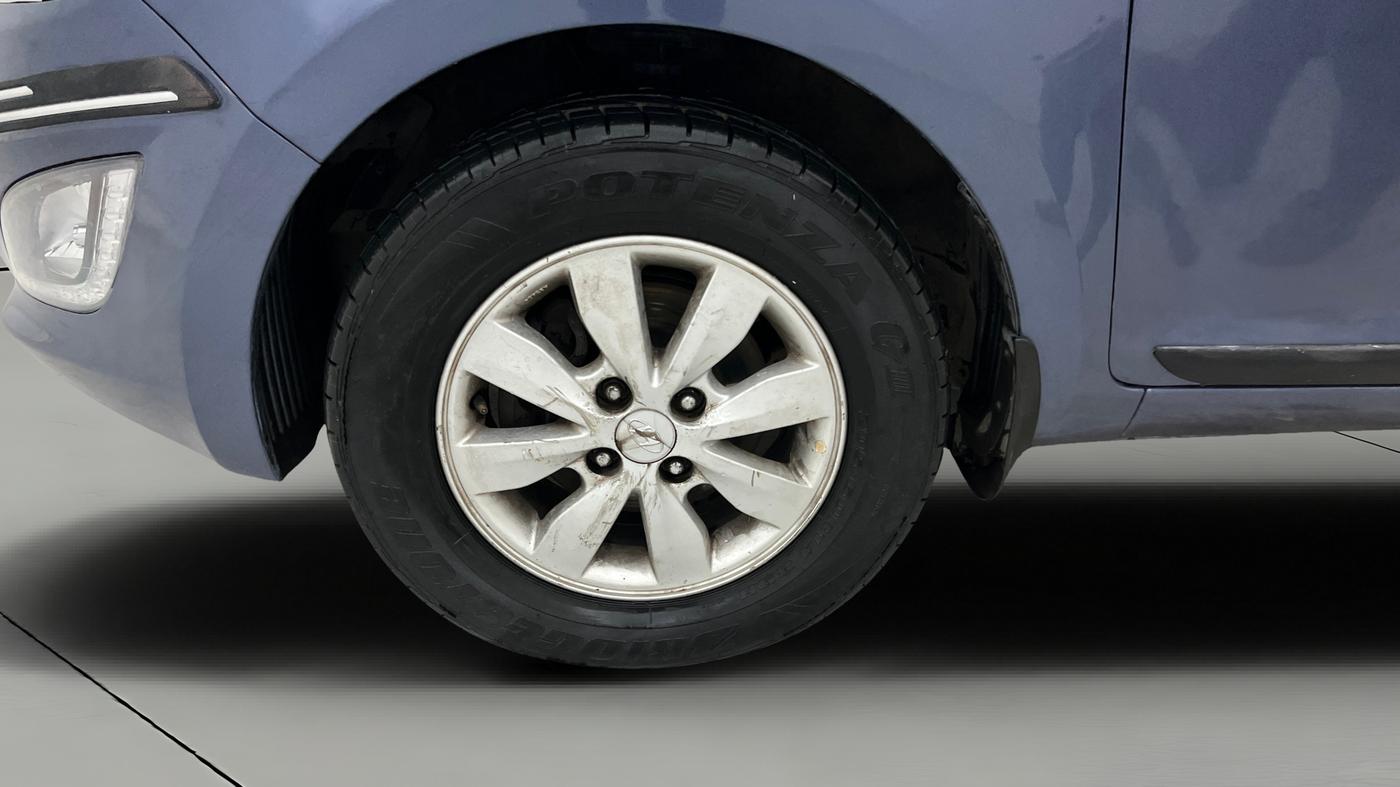 2013 Hyundai i20 SPORTZ 1.2, Petrol, Manual, 95,907 km, Left Front Wheel