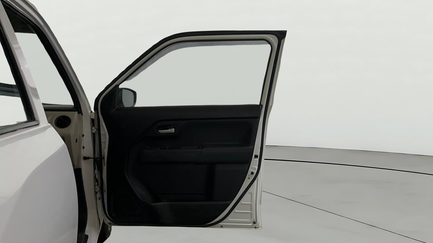2023 Maruti New Wagon-R VXI 1.0, CNG, Manual, 39,021 km, RHS Front Door