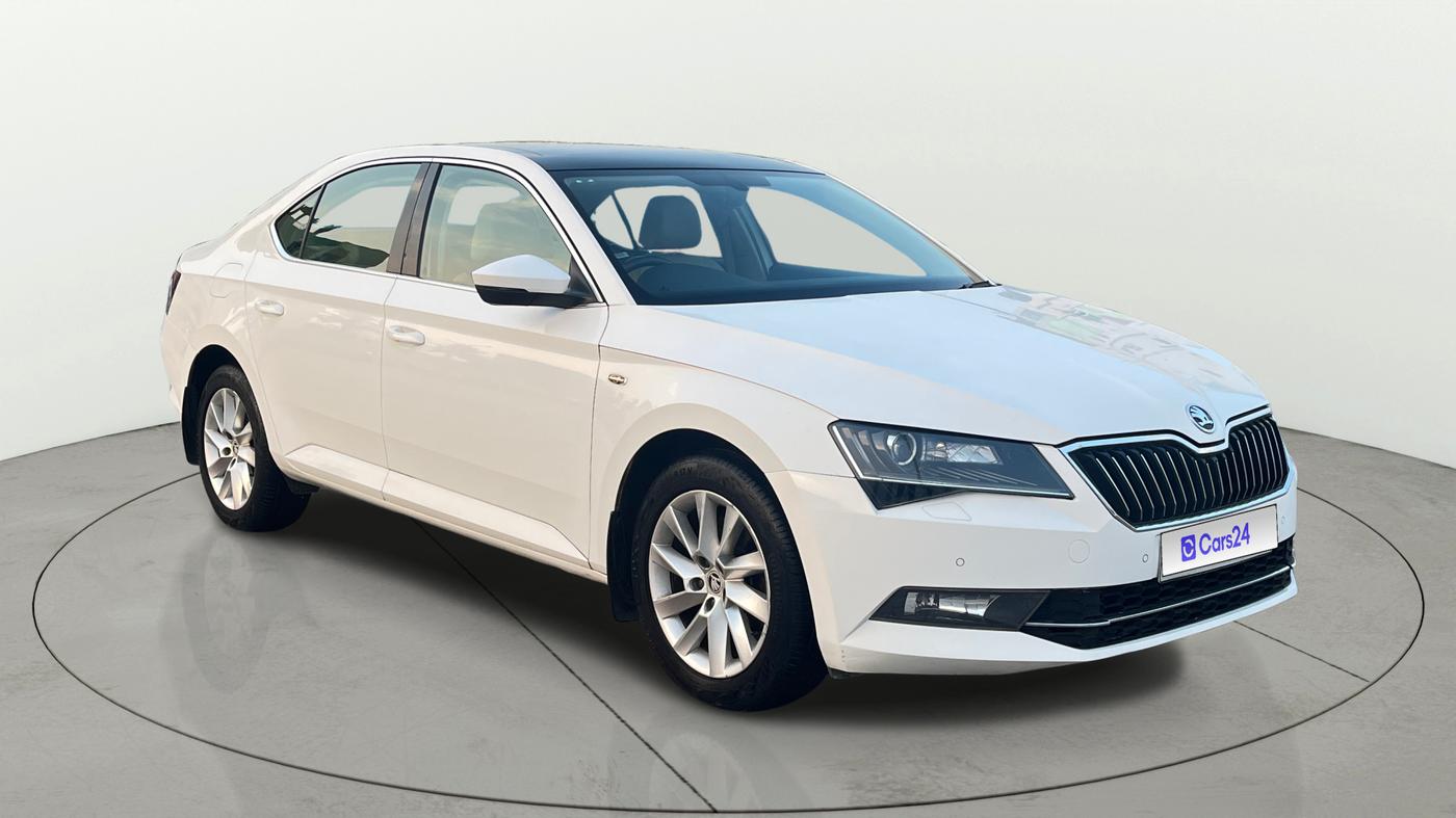2016 Skoda Superb L&K 1.8 TSI AT, Petrol, Automatic, 90,770 km, SRP