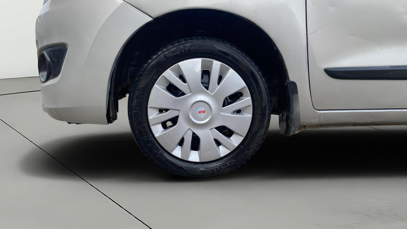 2015 Maruti Wagon R 1.0 VXI, Petrol, Manual, 99,601 km, Left Front Wheel