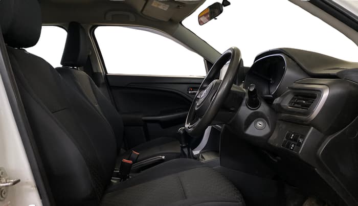 2023 Maruti BREZZA VXI SMART HYBRID, Petrol, Manual, 56,664 km, Right Side Front Door Cabin