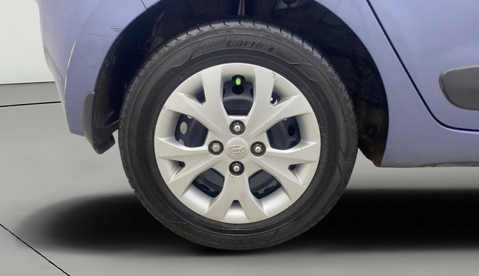 2015 Hyundai Grand i10 SPORTZ 1.2 KAPPA VTVT, Petrol, Manual, 74,609 km, Right Rear Wheel