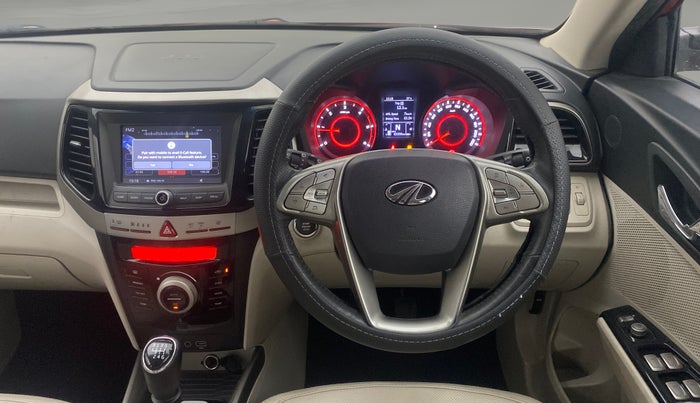 2021 Mahindra XUV300 W8 (O) 1.5 DIESEL, Diesel, Manual, 65,046 km, Steering Wheel Close Up