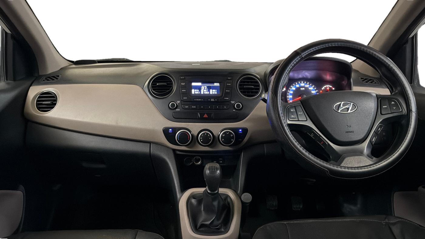 2017 Hyundai Xcent E+, Petrol, Manual, 66,534 km, Dashboard