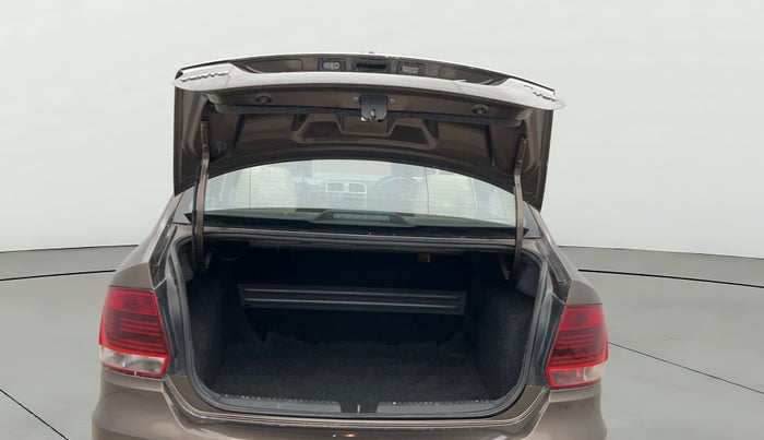 2017 Volkswagen Vento 1.2 TSI HIGHLINE PLUS AT, Petrol, Automatic, 43,250 km, Boot Door Open