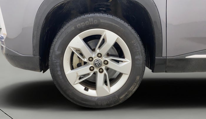 2022 MG HECTOR SHINE 1.5 PETROL TURBO MT, Petrol, Manual, 24,799 km, Left Front Wheel