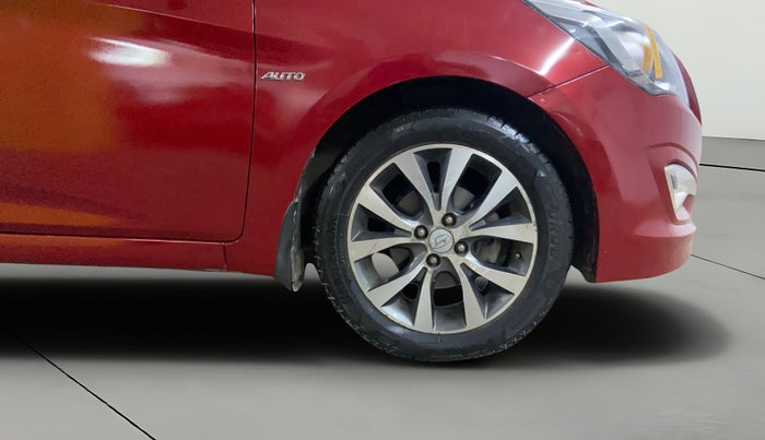 2016 Hyundai Verna 1.6 VTVT SX AT, Petrol, Automatic, 69,543 km, Right Front Wheel