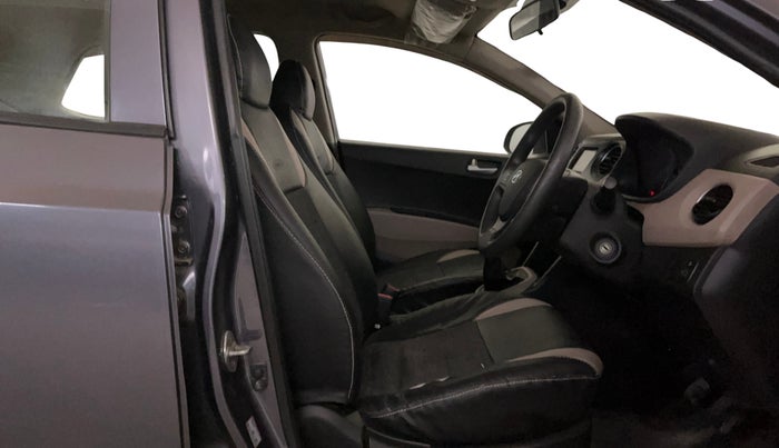 2017 Hyundai Grand i10 SPORTZ 1.2 KAPPA VTVT, Petrol, Manual, 32,518 km, Right Side Front Door Cabin