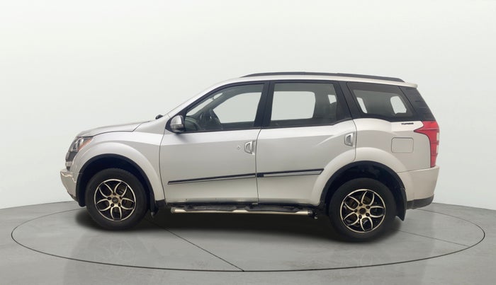2015 Mahindra XUV500 W6, Diesel, Manual, 1,33,678 km, Left Side