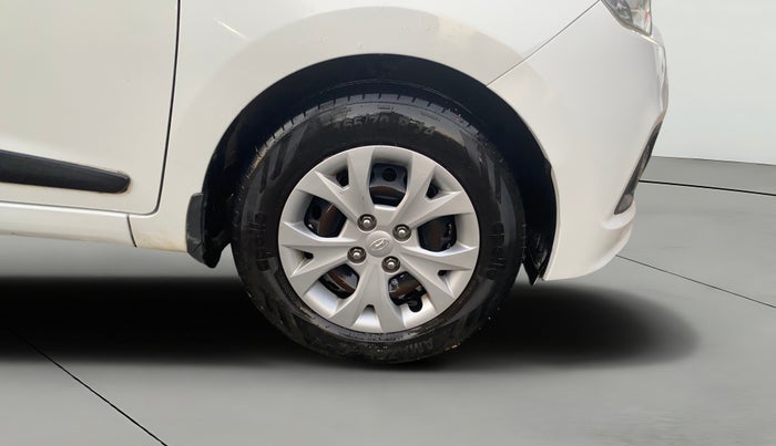 2015 Hyundai Grand i10 MAGNA 1.2 KAPPA VTVT, Petrol, Manual, 58,259 km, Right Front Wheel