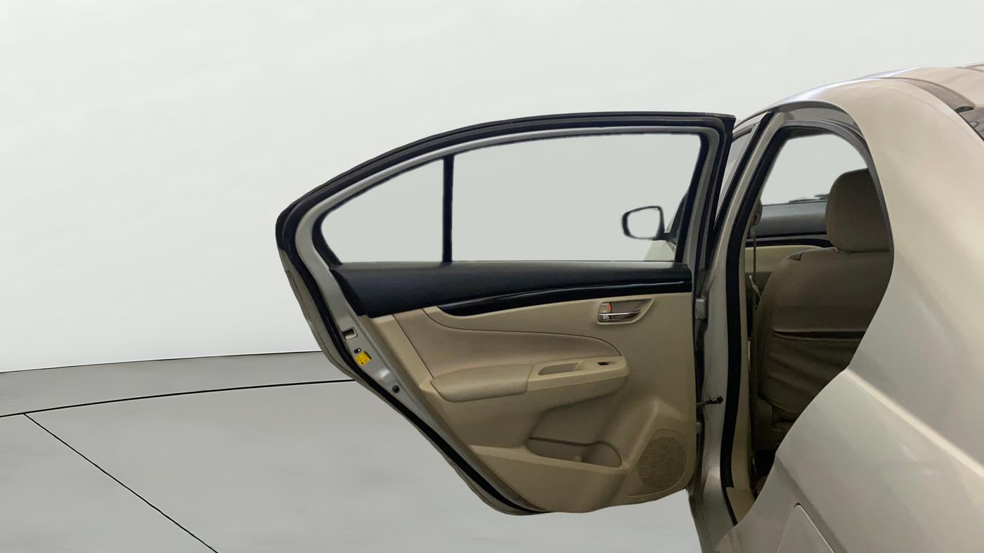 2018 Maruti Ciaz DELTA 1.4 MT PETROL, CNG, Manual, 72,427 km, LHS Rear Door