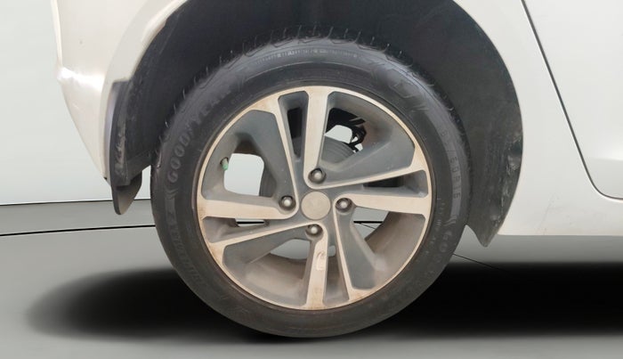 2022 Tata ALTROZ XZ PLUS PETROL, Petrol, Manual, 22,527 km, Right Rear Wheel