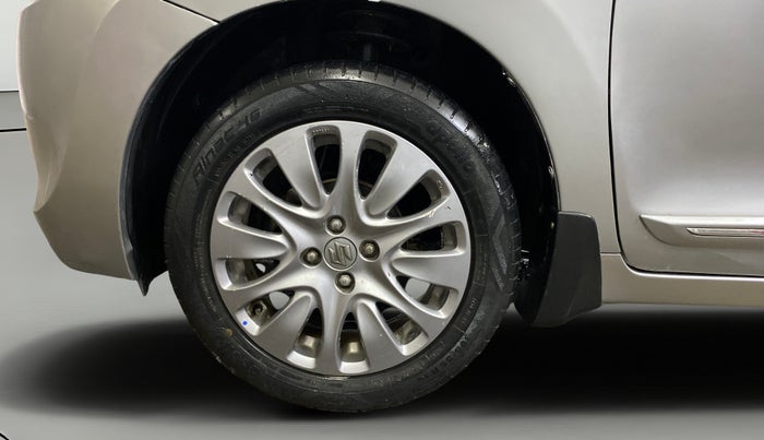 2017 Maruti Baleno ALPHA PETROL 1.2, Petrol, Manual, 33,581 km, Left Front Wheel