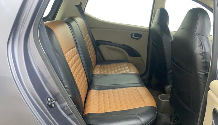 2015 Hyundai i10 SPORTZ 1.1, Petrol, Manual, 84,321 km, Right Side Rear Door Cabin