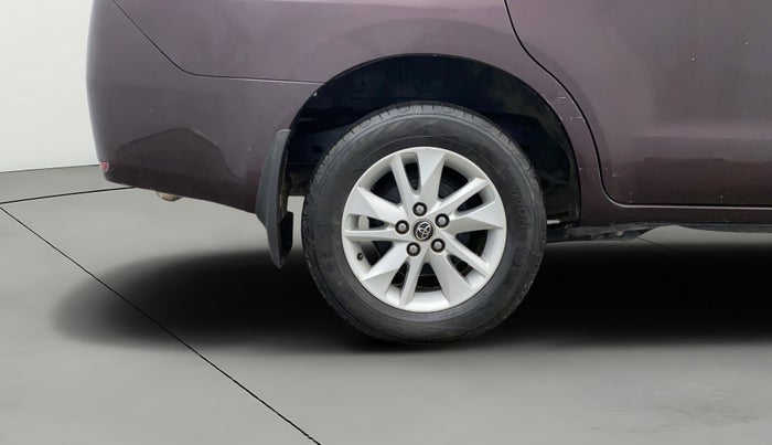 2016 Toyota Innova Crysta 2.4 VX 7 STR, Diesel, Manual, 68,815 km, Right Rear Wheel