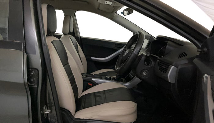 2022 Tata NEXON XM PETROL, Petrol, Manual, 66,020 km, Right Side Front Door Cabin