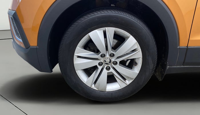 2023 Skoda KUSHAQ AMBITION 1.0L TSI AT, Petrol, Automatic, 30,383 km, Left Front Wheel