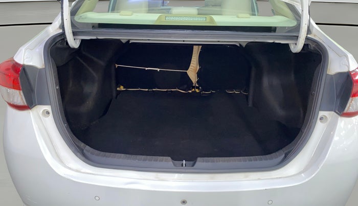 2020 Toyota YARIS J MT, Petrol, Manual, 34,141 km, Boot Open Zoomed View