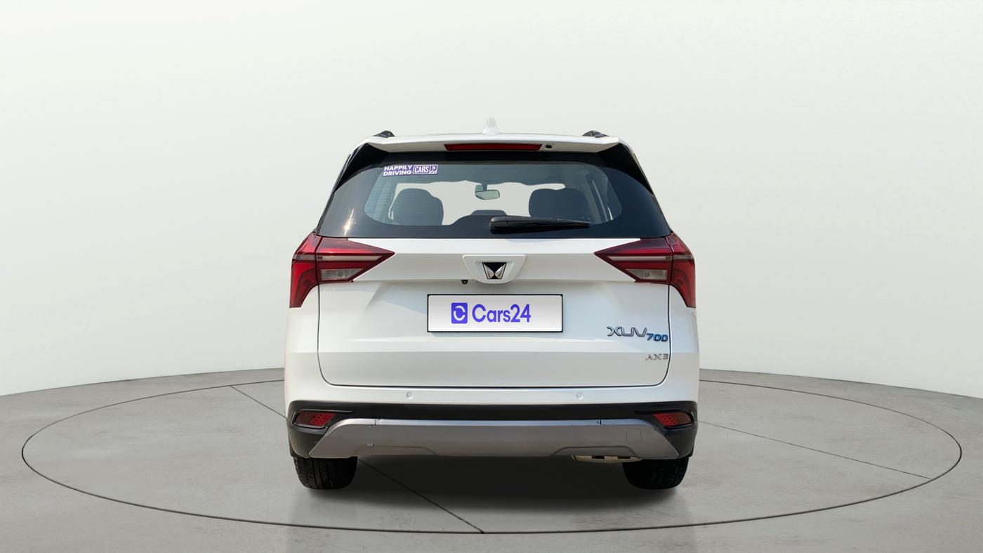 2021 Mahindra XUV700 AX 3 P AT 5 STR, Petrol, Automatic, 64,972 km, Back/Rear