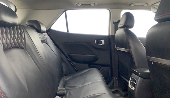 2021 Hyundai VENUE SX 1.0 TURBO IMT, Petrol, Manual, 67,607 km, Right Side Rear Door Cabin