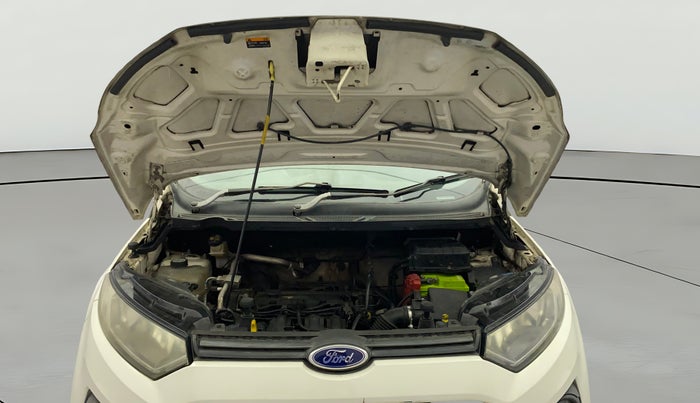 2014 Ford Ecosport AMBIENTE 1.5L PETROL, Petrol, Manual, 1,44,750 km, Open Bonet