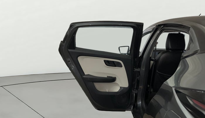 2022 Tata ALTROZ XM PLUS PETROL, Petrol, Manual, 58,299 km, LHS Rear Door