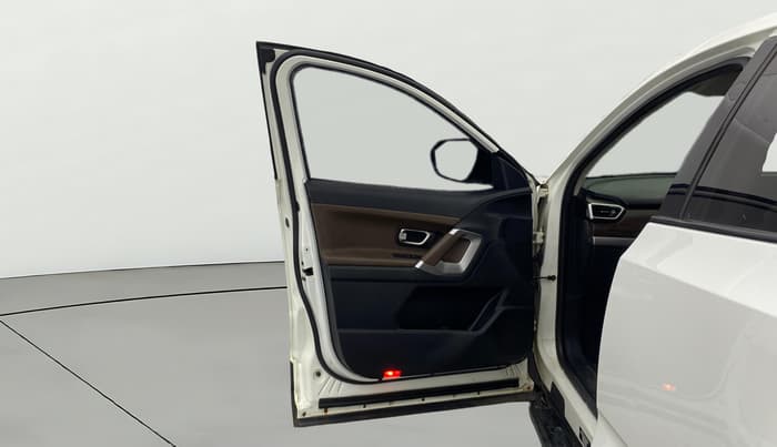 2019 Tata Harrier XZ 2.0L, Diesel, Manual, 77,785 km, LHS Front Door