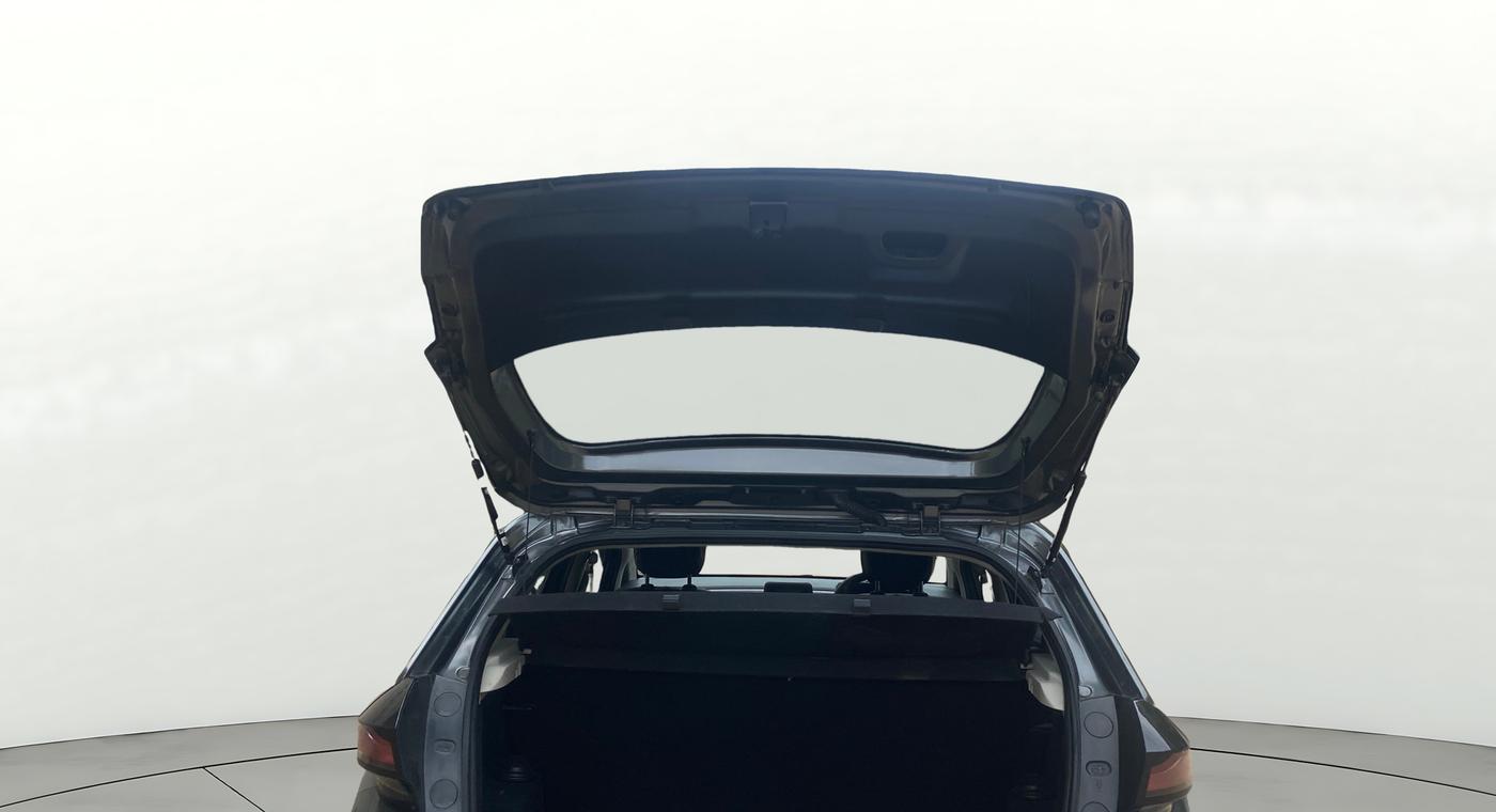 2022 Tata ALTROZ XE PLUS PETROL, Petrol, Manual, 72,928 km, Boot Door Open