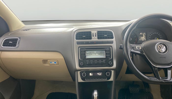 2015 Volkswagen Vento HIGHLINE PETROL AT, Petrol, Automatic, 51,090 km, Air Conditioner