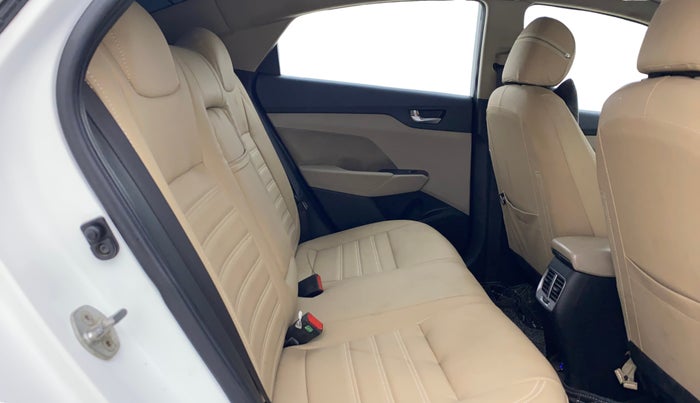 2022 Hyundai Verna SX 1.5 VTVT, Petrol, Manual, 98,461 km, Right Side Rear Door Cabin