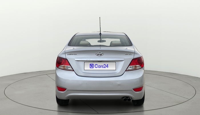 2013 Hyundai Verna FLUIDIC 1.6 CRDI SX, Diesel, Manual, 96,358 km, Back/Rear