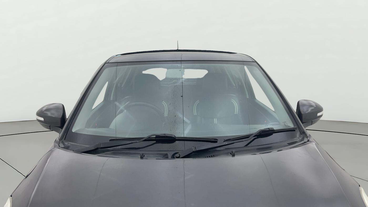 2016 Maruti Swift VXI, Petrol, Manual, 1,01,888 km, Front Windshield