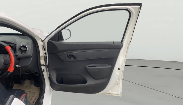 2016 Renault Kwid RXT 0.8, Petrol, Manual, 77,314 km, RHS Front Door