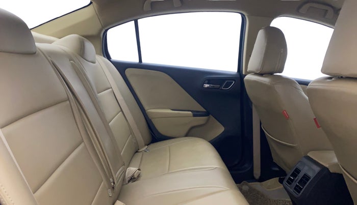 2019 Honda City 1.5L I-VTE V CVT, Petrol, Automatic, 44,916 km, Right Side Rear Door Cabin