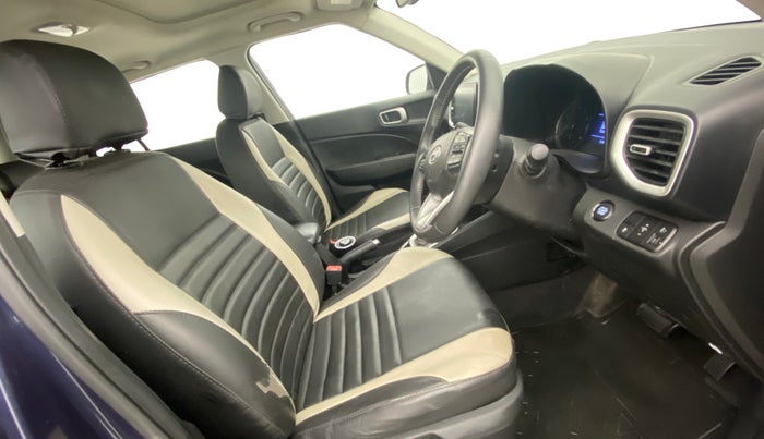 2020 Hyundai VENUE SX PLUS 1.0 TURBO DCT, Petrol, Automatic, 14,840 km, Right Side Front Door Cabin