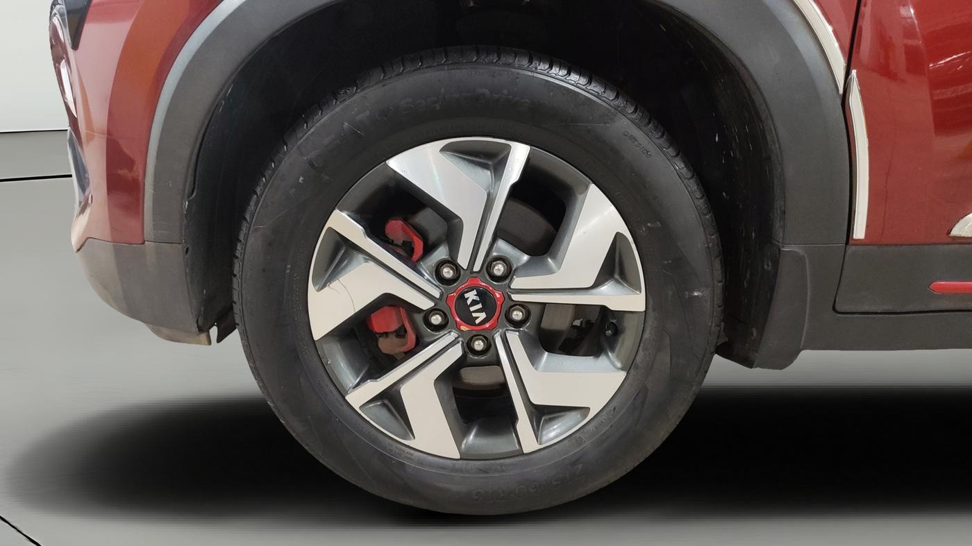 2020 KIA SONET GTX PLUS 1.5, Diesel, Manual, 1,10,909 km, Left Front Wheel