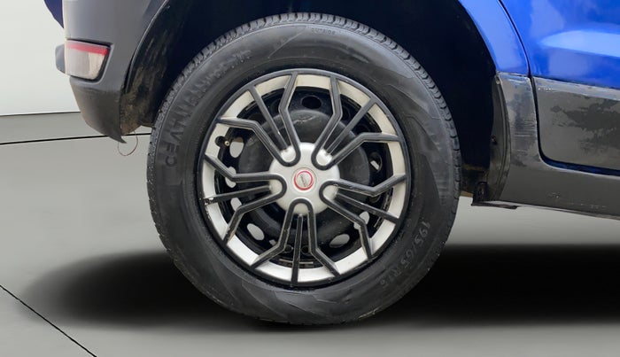 2014 Ford Ecosport AMBIENTE 1.5L DIESEL, Diesel, Manual, 1,08,465 km, Right Rear Wheel