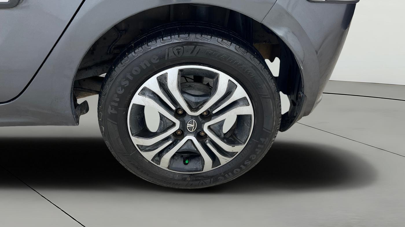2020 Tata Tiago XZ PETROL, Petrol, Manual, 1,07,563 km, Left Rear Wheel