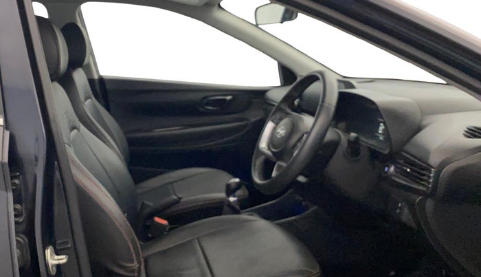2022 Hyundai NEW I20 ASTA 1.2 MT, Petrol, Manual, 19,816 km, Right Side Front Door Cabin